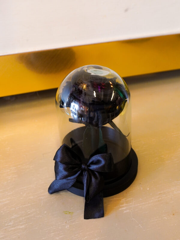 ROSA ETERNA NEGRA PEQUEÑA